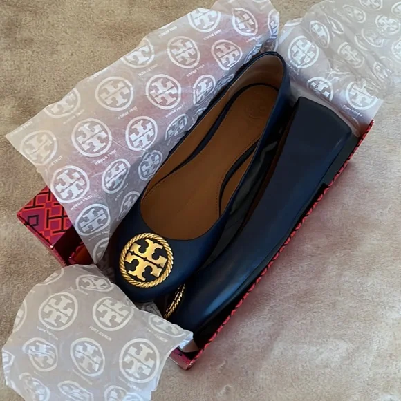 Tory Burch Benton 2 Ballet Flat Nappa Leather Royal Navy Rolled Brass 7.5 NWT - Picture 11 of 14